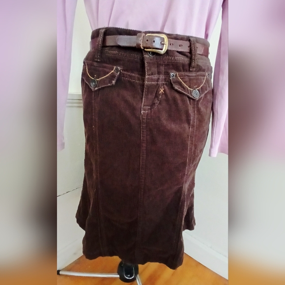 UNIONBAY Dresses & Skirts - UNIONBAY Vintage Casual Chocolate Brown Cotton Corduroy Skirt Pockets
